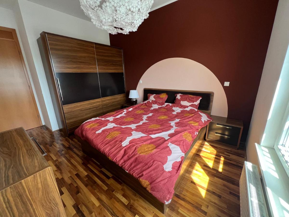 Condo Casa Di Olivia Μαριμπόρ Εξωτερικό φωτογραφία
